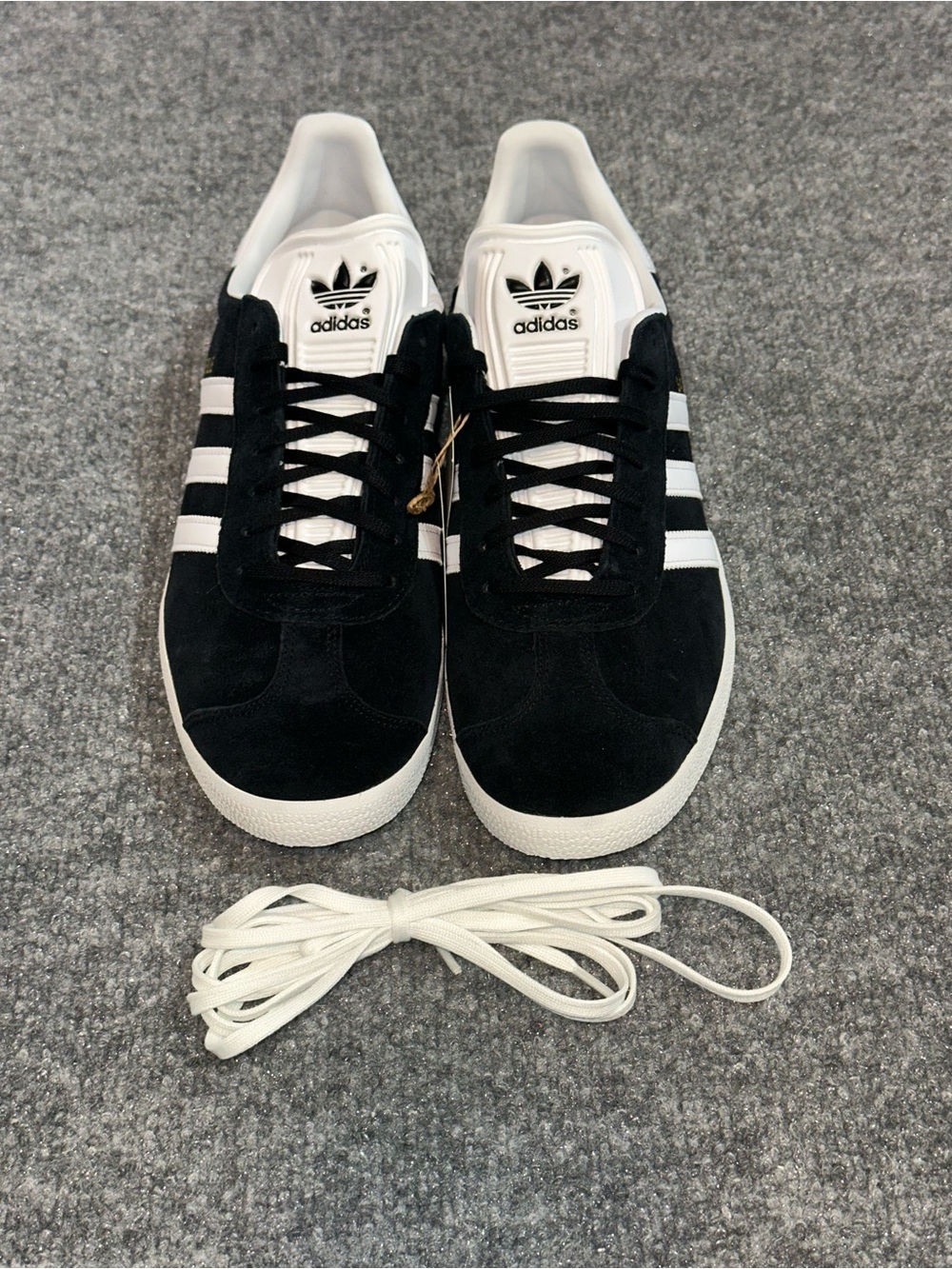 Adidas Gazelle Men’s Sneaker - Picture 5 of 7